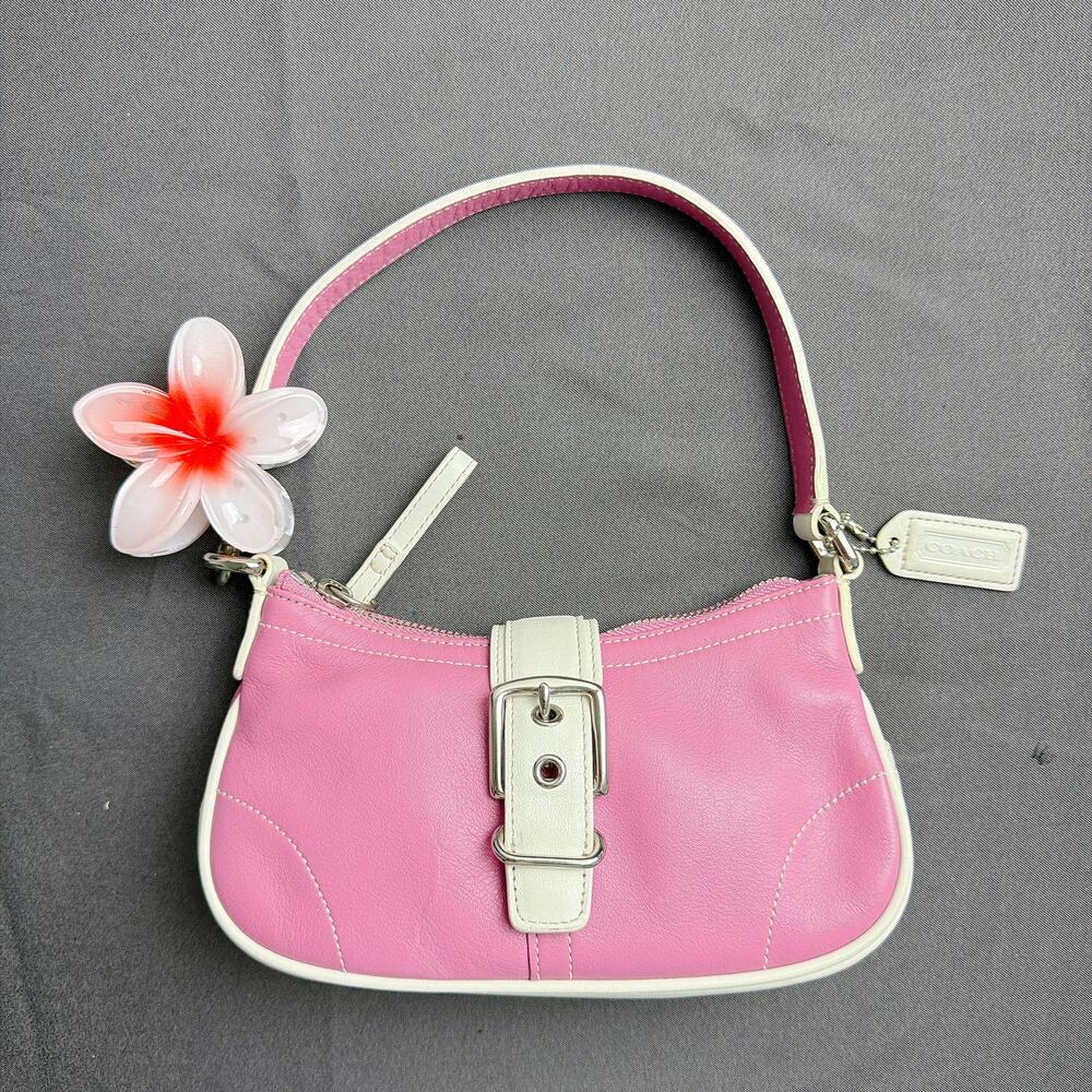 Coach Y2K Vintage Pink Leather Hamptons Buckle Demi Bag 7542